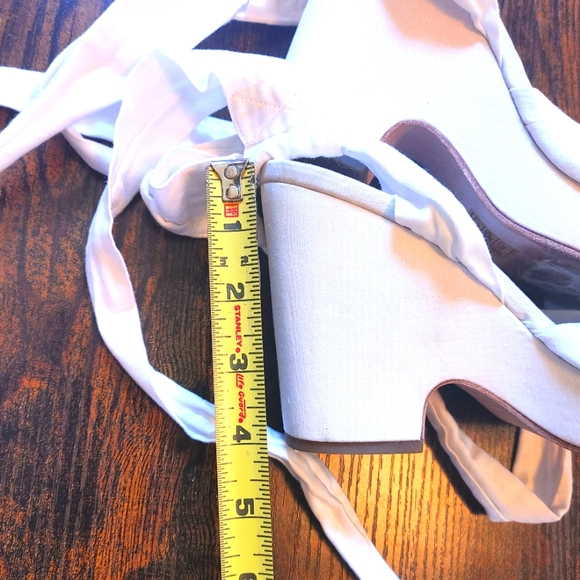 Marc Jacobs White Heeled Sandals Size 7 - Picture 7 of 10